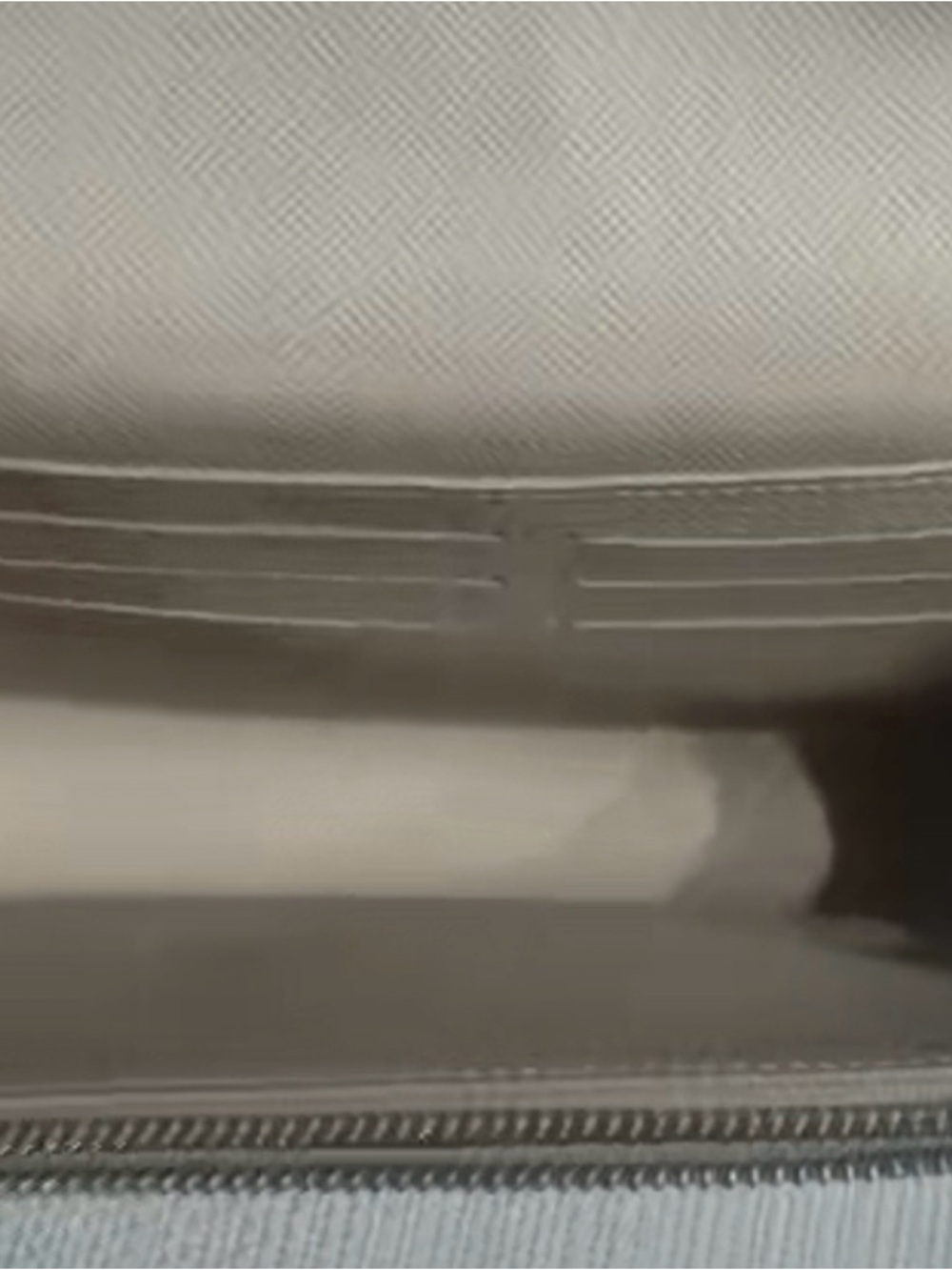 Louis Vuitton Blue Epi Twist Chain Shoulder Bag with Two-Tone LV - Picture 4 of 5